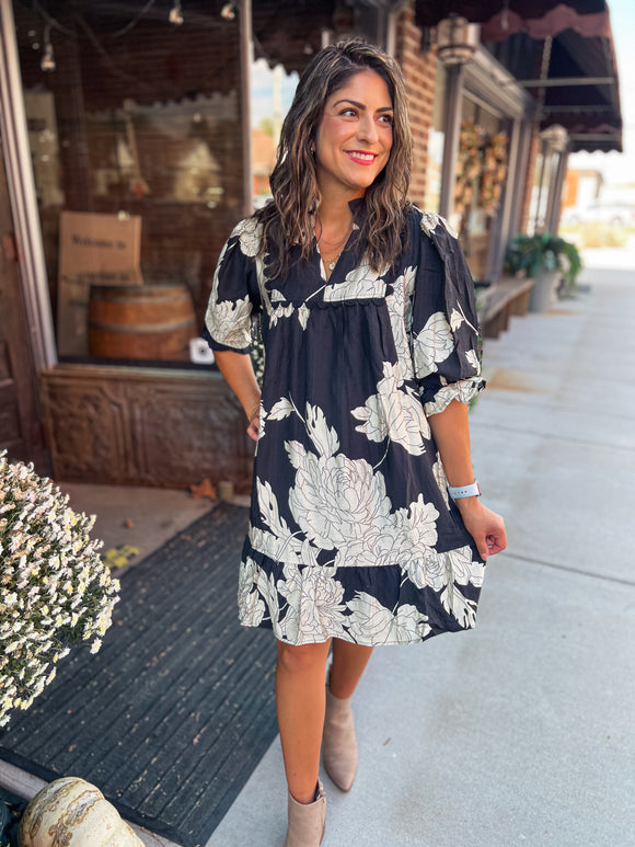 BLACK & CREAM FLORAL DRESS