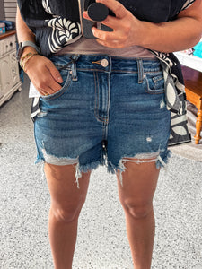 DISTRESSED HEM DARK WASH DENIM SHORTS