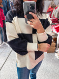 BLACK AND IVORY LOOSE FIT WIDE CHECKERED SWEATER TOP