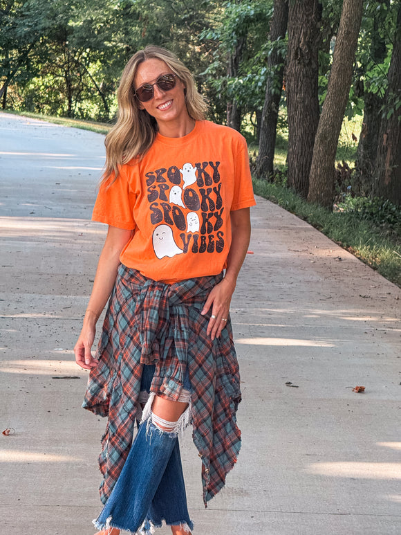 SPOOKY SPOOKY VIBES TEE {{PREORDER}}