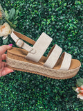 RESIN CREAM STRAP SANDALS