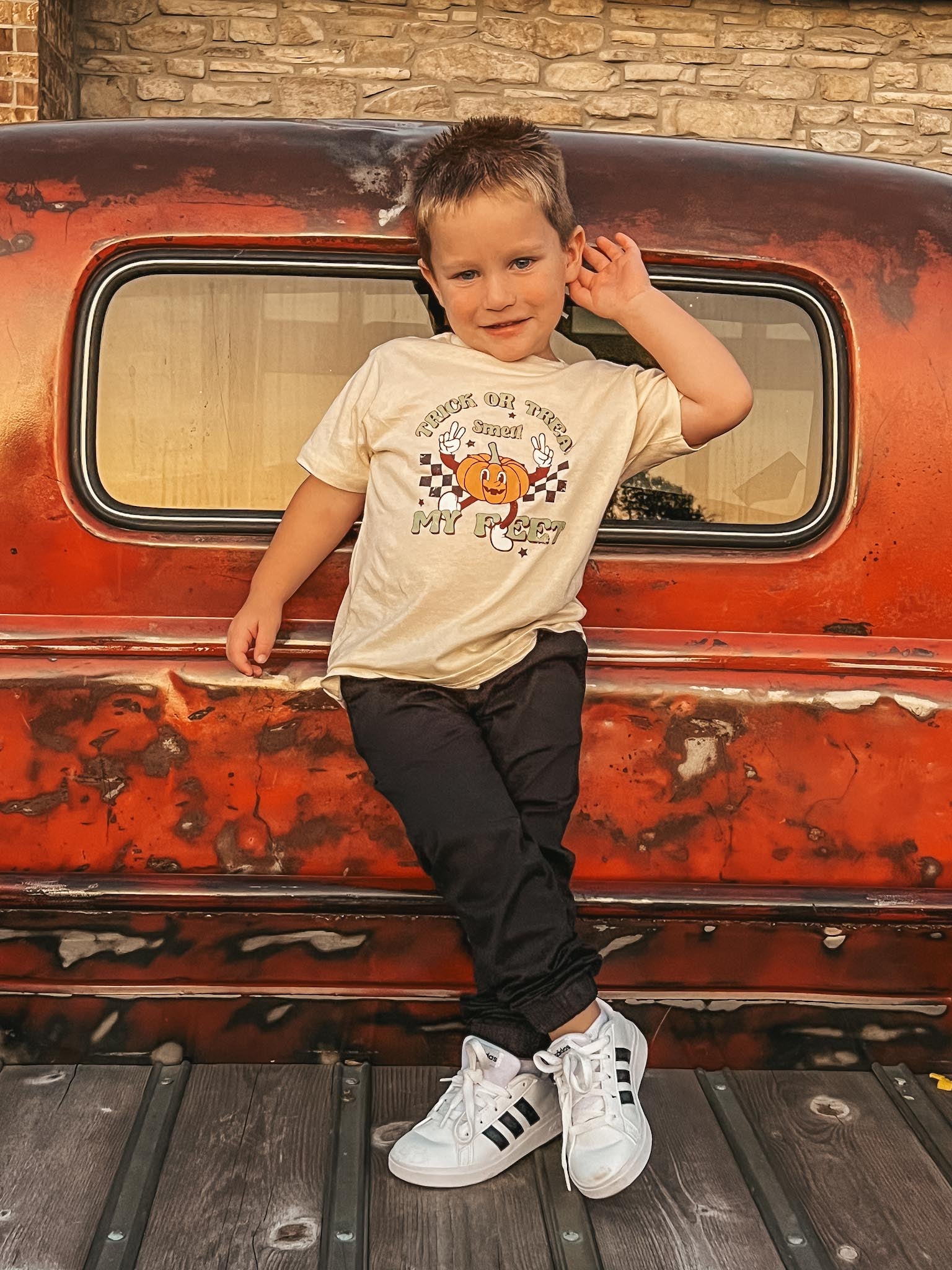 KIDS CHIEFS TEE {{PREORDER}} – Heart of Dixie Boutique