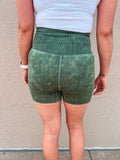 ARMY GREEN WASHED SEAMLESS HIGH WAISTED SHORTS