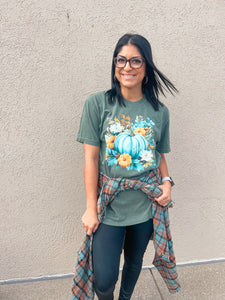 MOSS FLORAL PUMPKIN TEE  {{ PREORDER }}